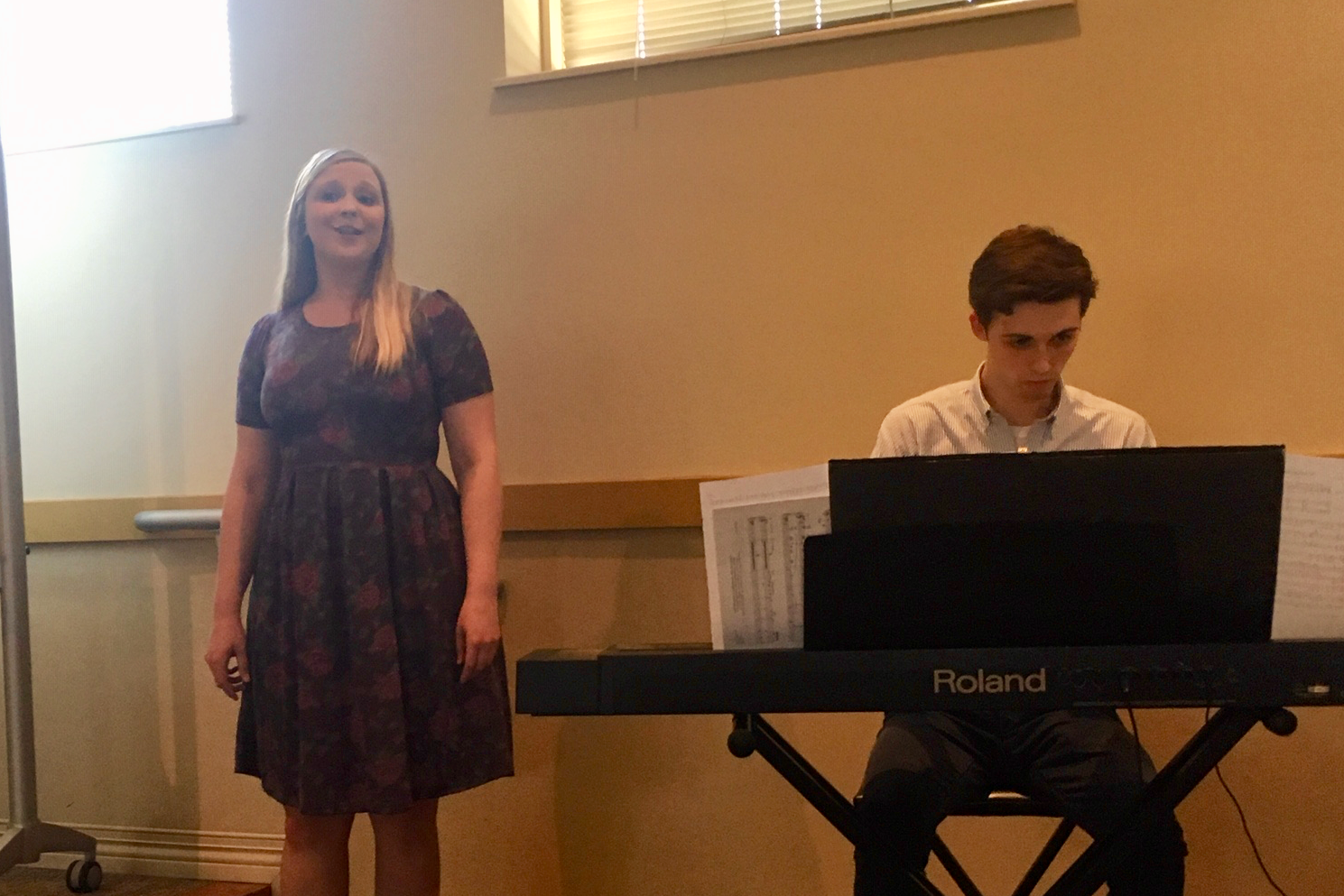 DJ Cleavinger and Hollyn Lana perform "Schlagende Herzen"