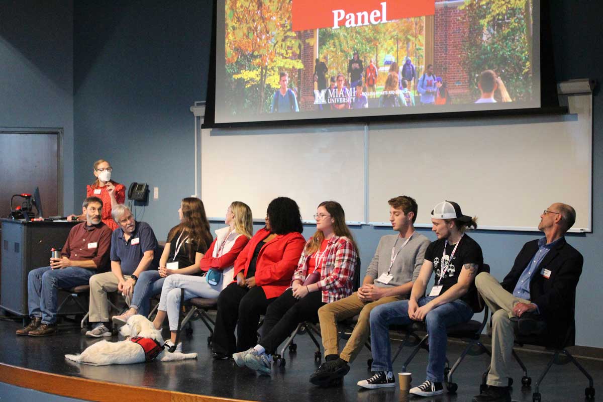 Panel of chairs and students discuss life at Miami University