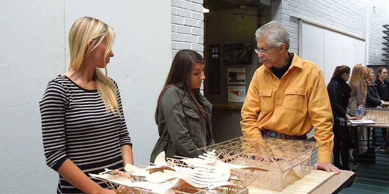 Sergio Sanabria with students