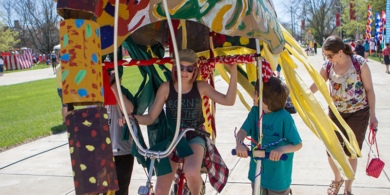 People participating in the Oxford Kinetics Festival