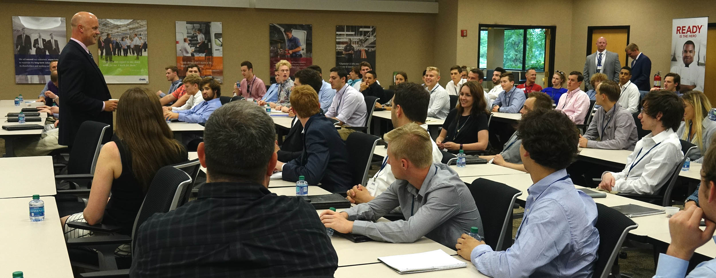 Cintas executive talks with Miami PRIME students