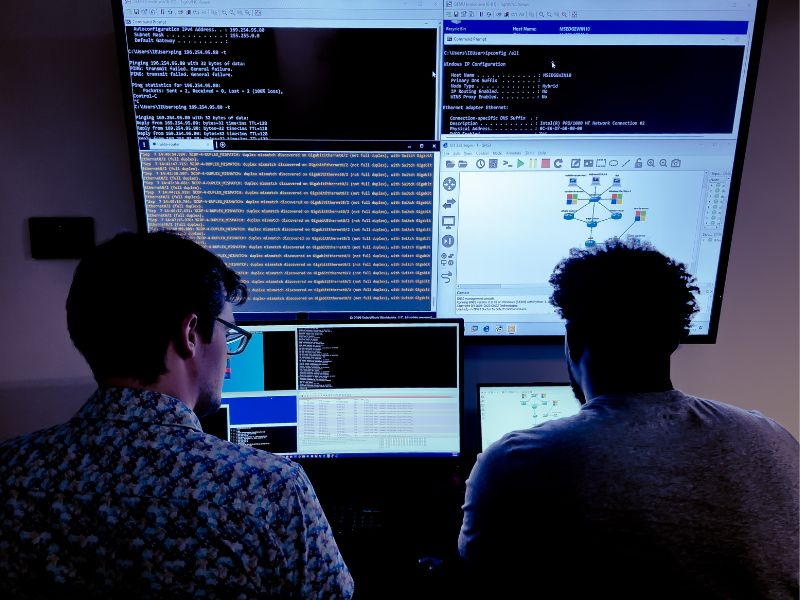 Students working in cybersecurity lab