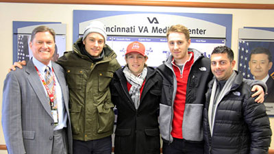 Hockey team visits Cincinnati VA.