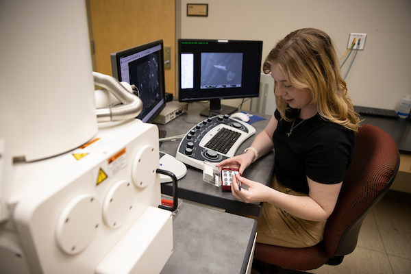 Student working in the Center for Advanced Microscopy and Imaging