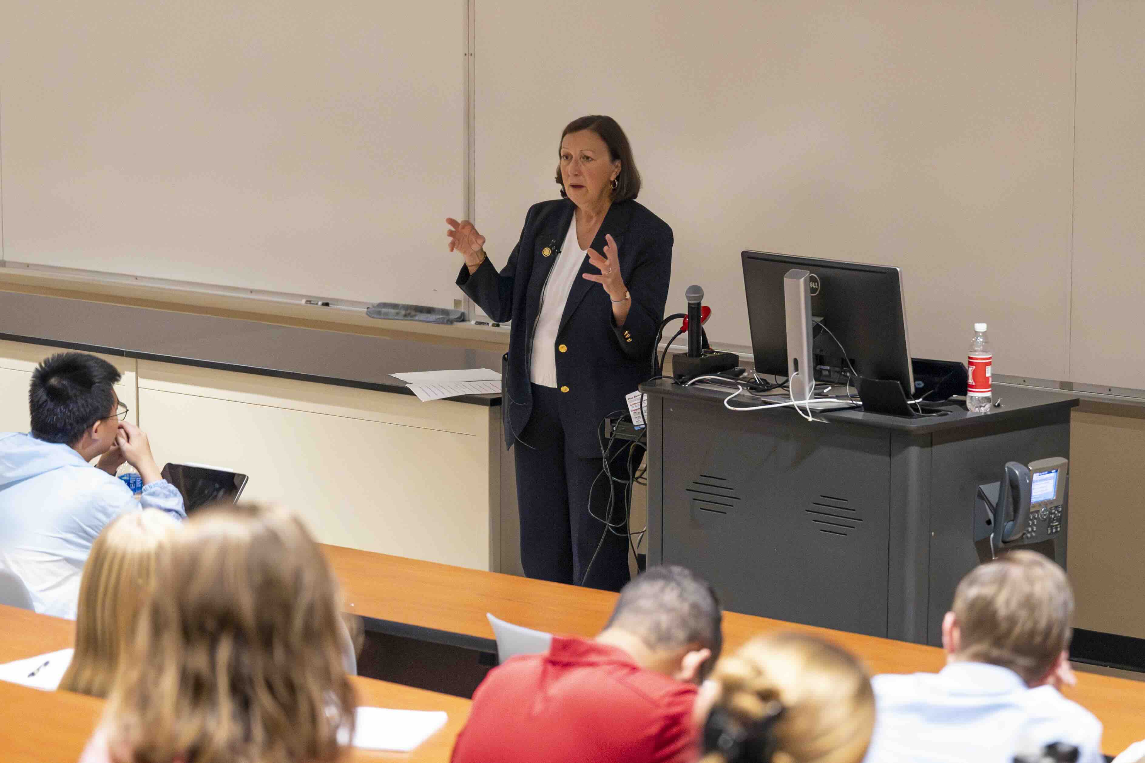 Ohio Supreme Court Justice Jennifer Brunner ’78 addresses students and faculty on Sept. 17 at Miami University’s O’Hara Lecture on Law and Politics.
