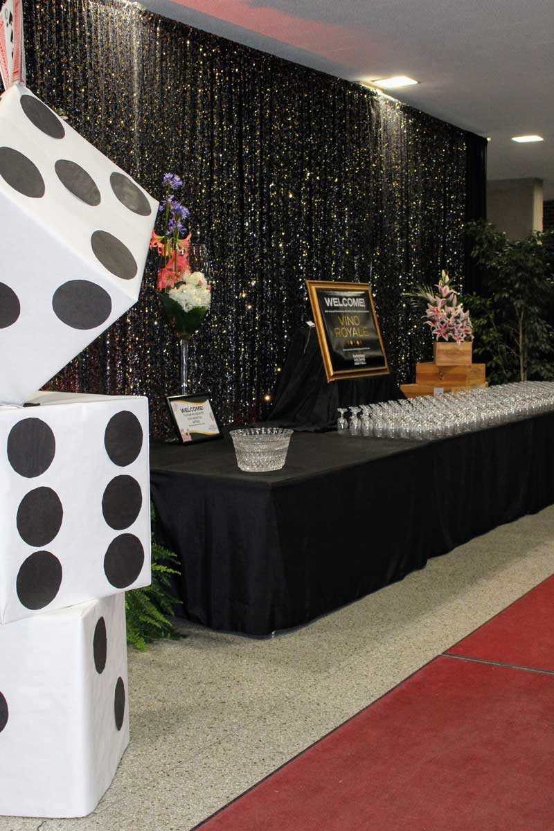 Welcome tables