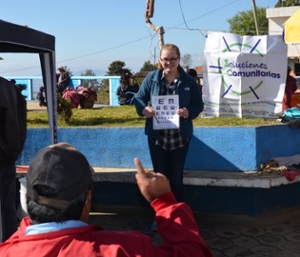 Emily Hanson gives eye exams to Guatemalans