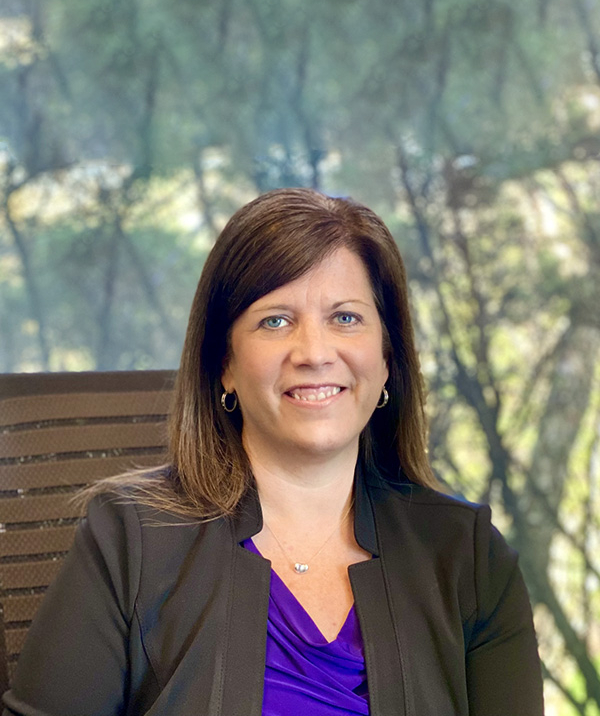 Maria (Walker) Bennett '95