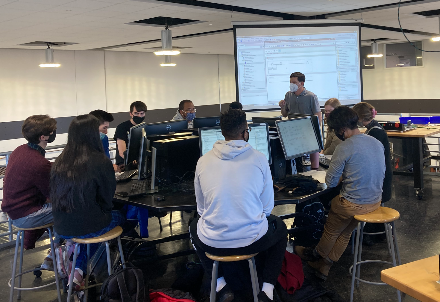 SASI lecture in the classroom.