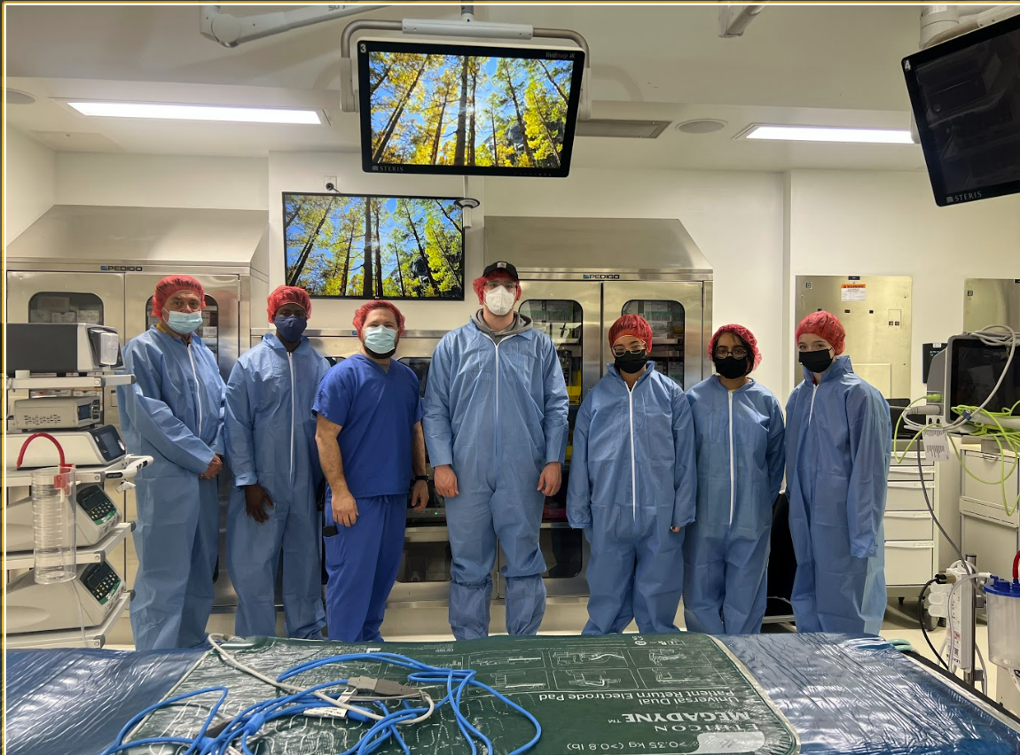 Students in the lab used for Clinical Engineering.