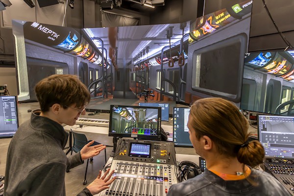 two students working in mcvey data science building