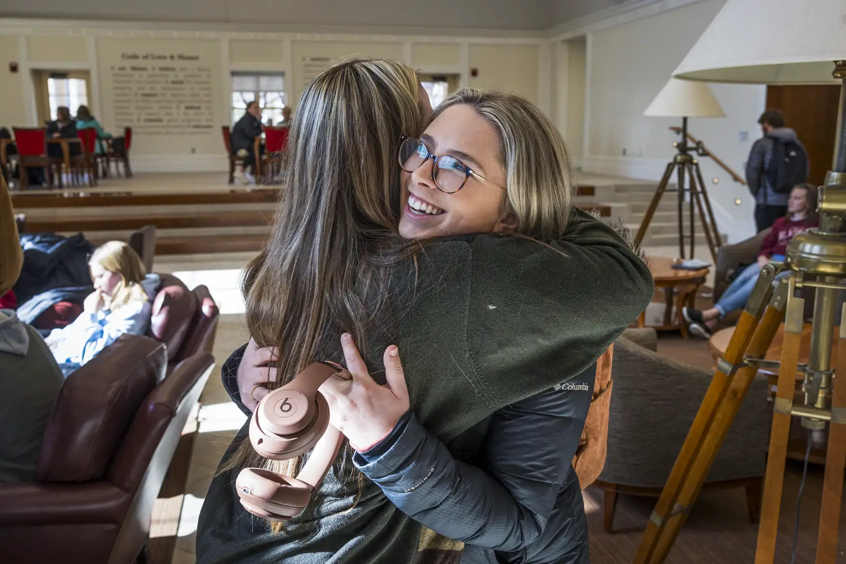 Miami students hugging at Armstrong Student Center