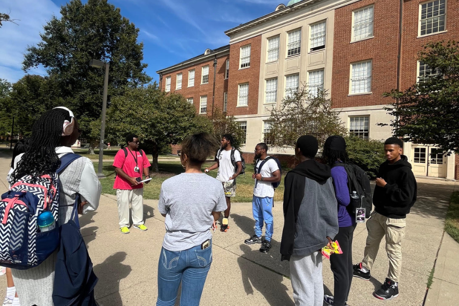 Students Tour Campus