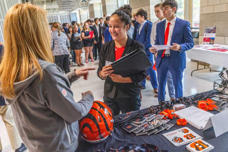Miami University student meets with a Cincinnati Bengals rep during the 2025 Sport Career Exploration and Networking Expo.