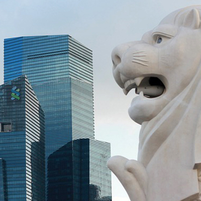 Singapore skyline and lion