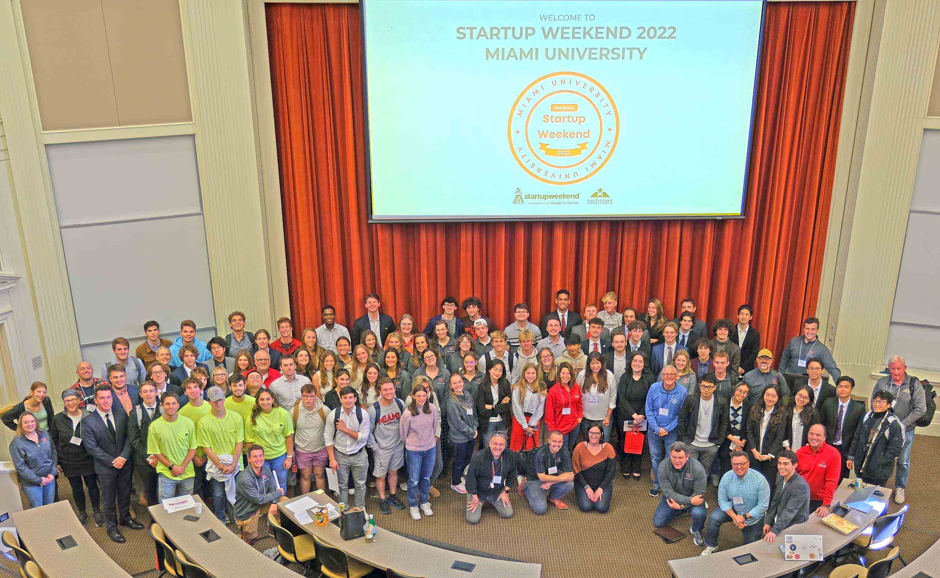 2022 Startup Weekend participants pose for a group photo at the event's end this fall.