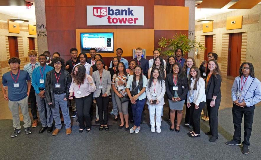 Students at US Bank