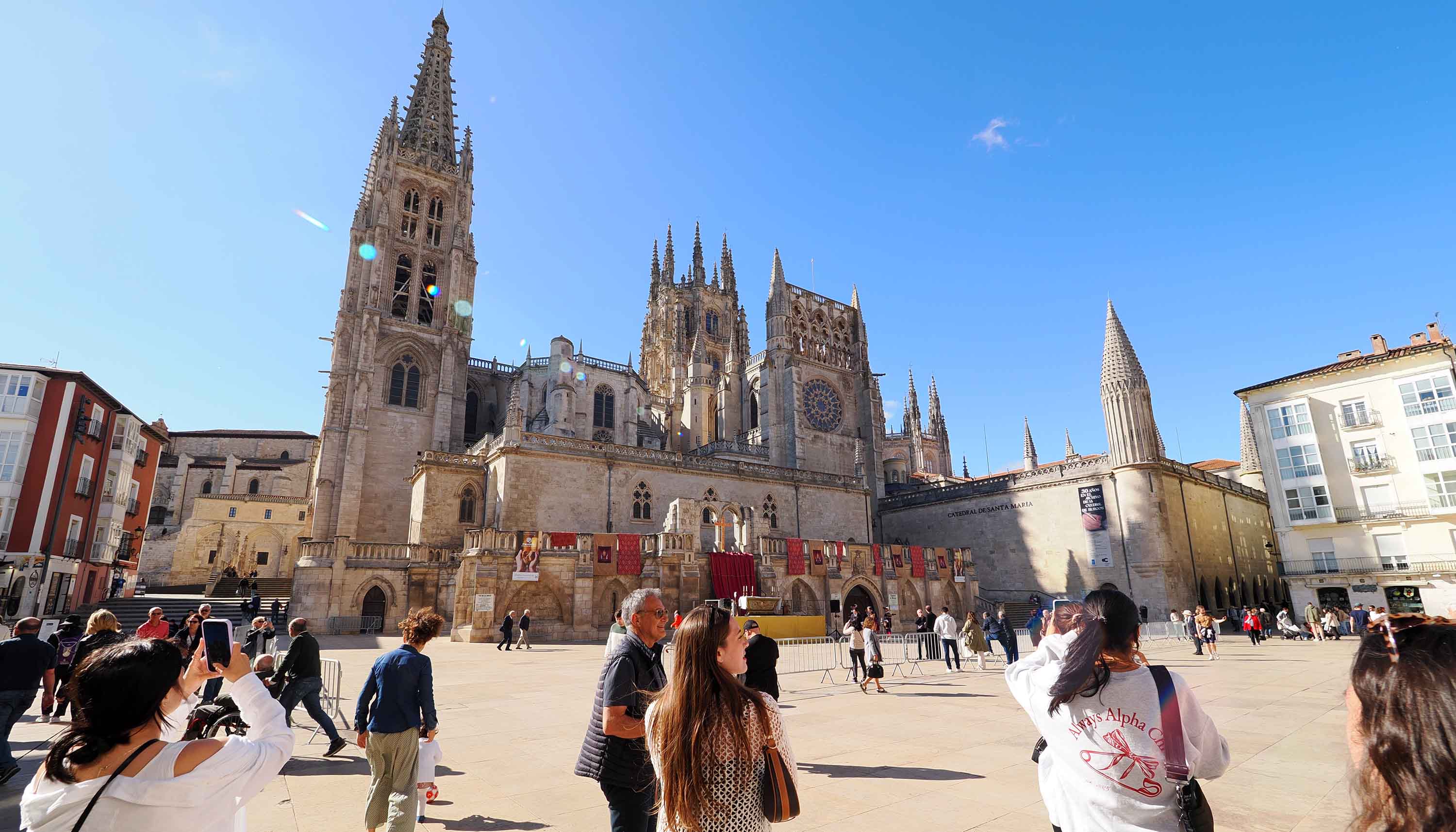 Students outside Burgos Cathedral