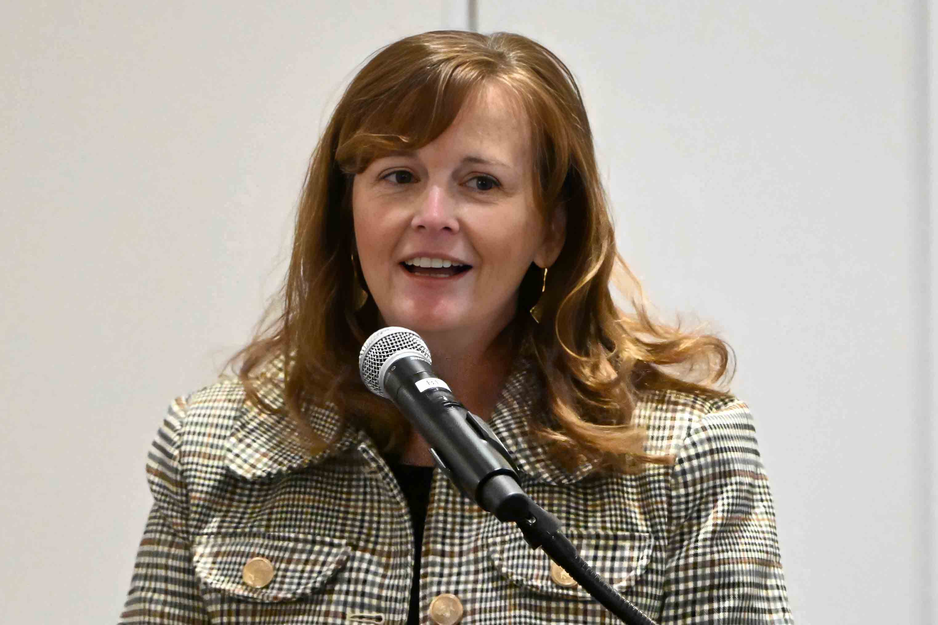 Andrea Abell talks to students