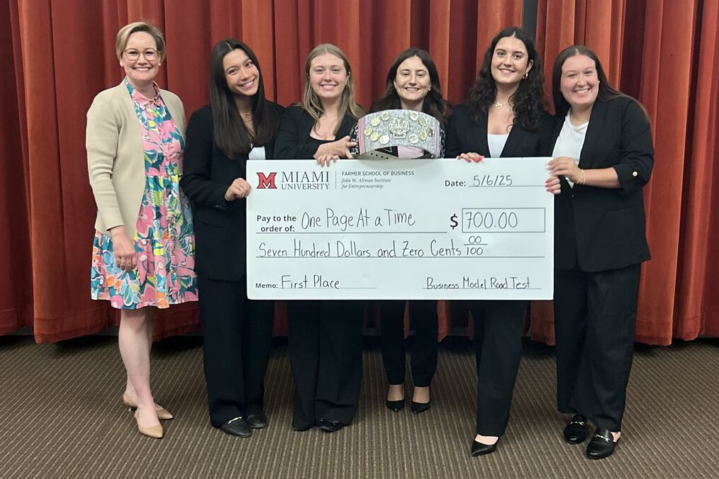 Lucy Zimmer and her team at the ESP 201 finals