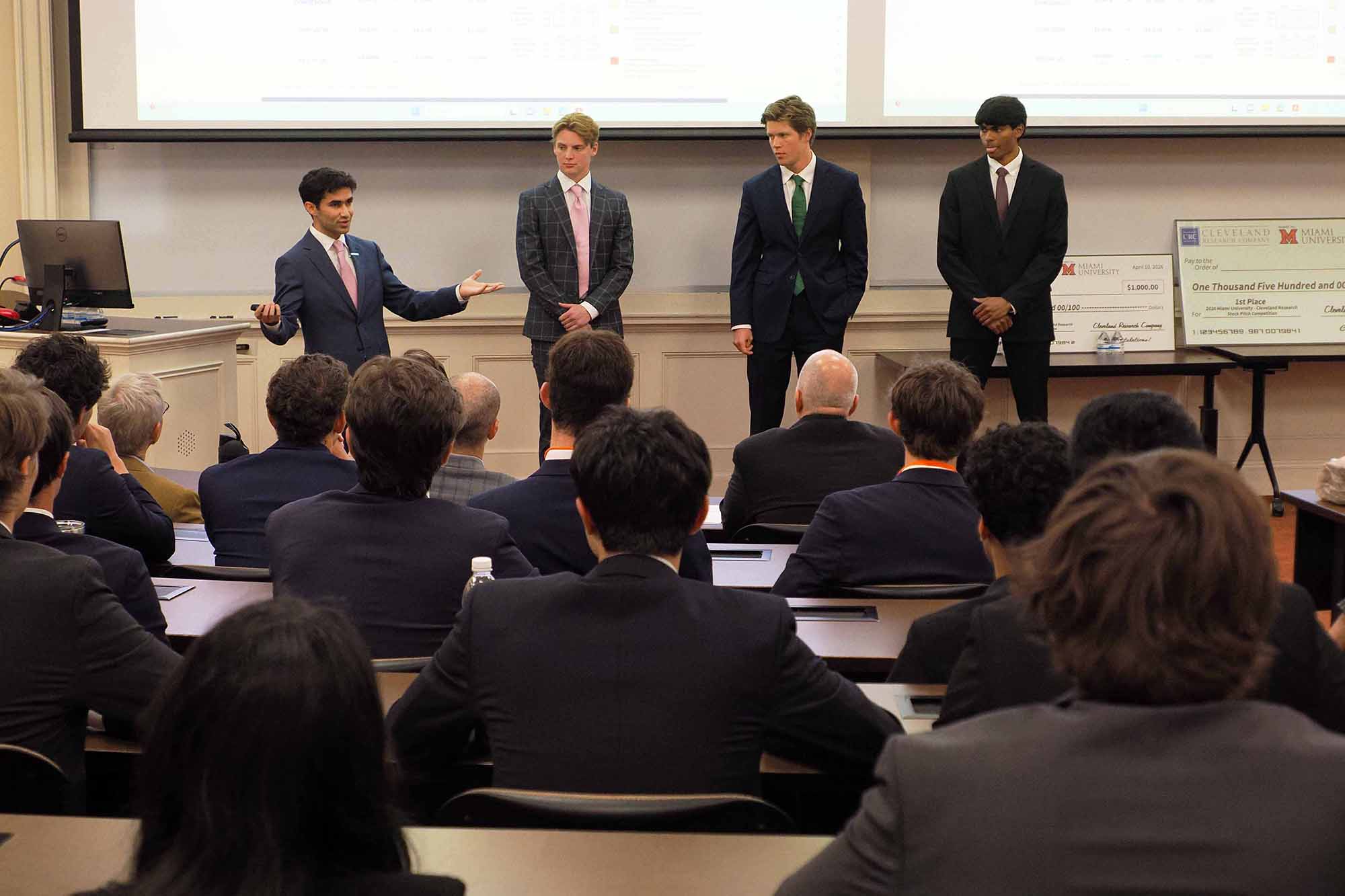 Miami team makes presentation