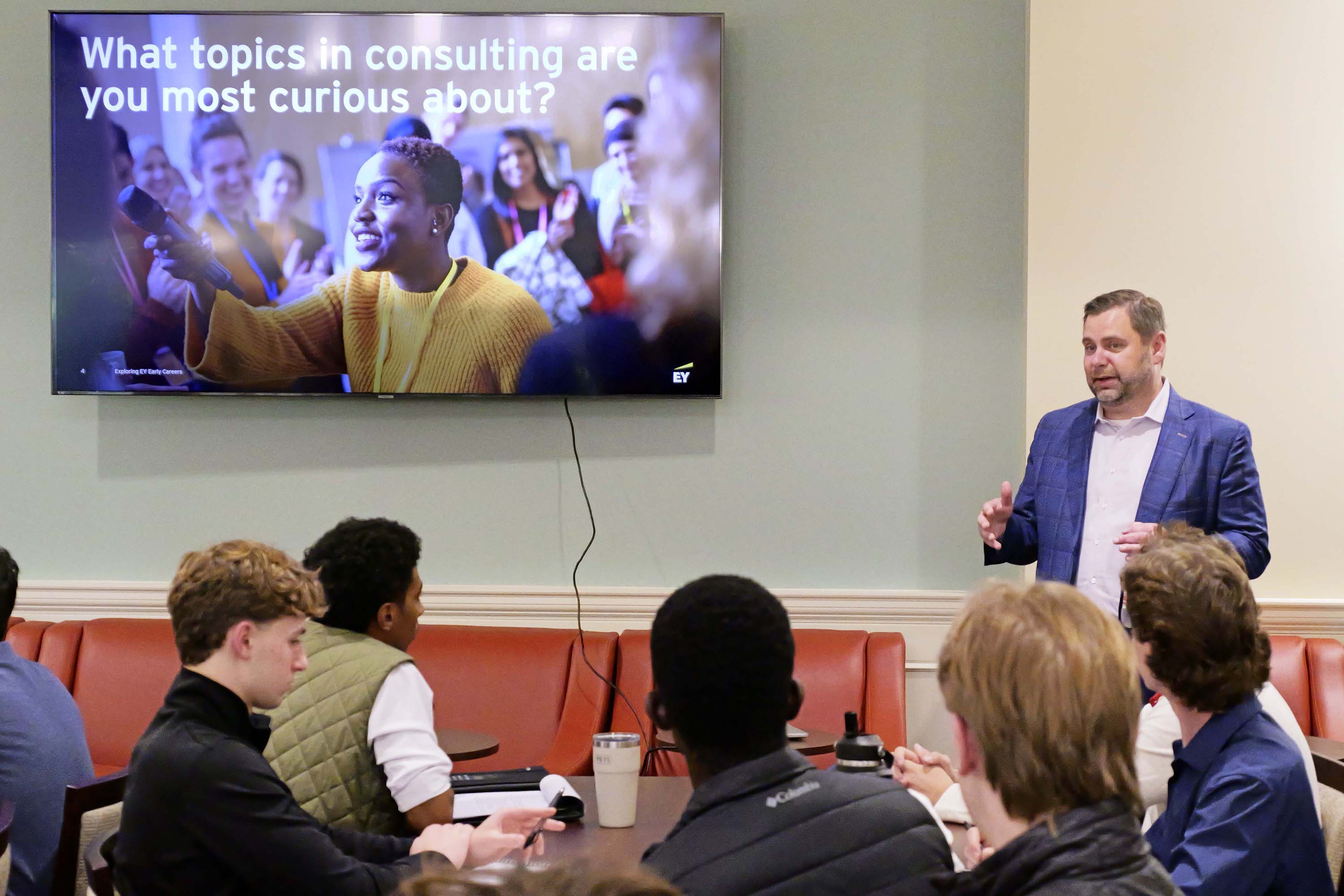 EY's David Shade talks to students about consulting at EY