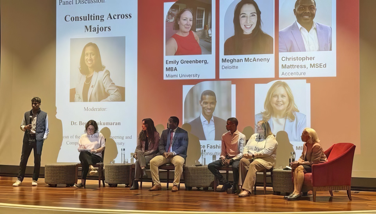 A panel of experts from different Miami majors who have worked in consulting