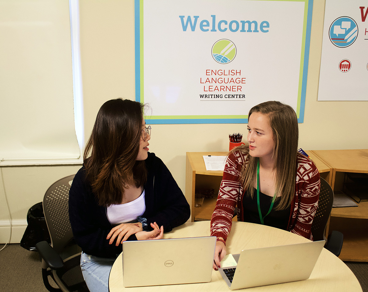 ELLWC consultant meets with a student