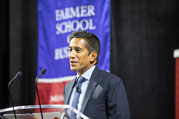 Dr. Sanjay Gupta presenting