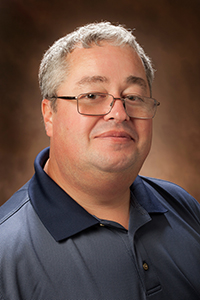 Gary  Barnes
