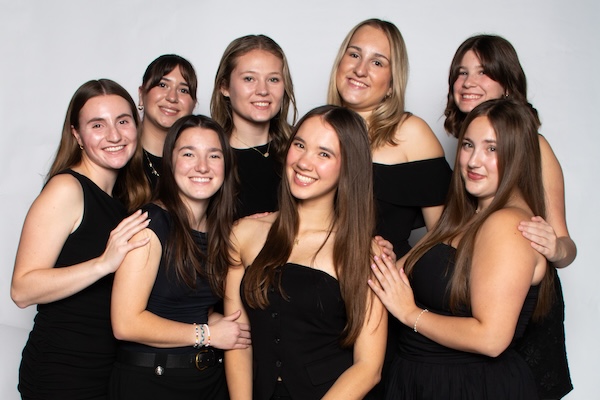 Alpha Omicron Pi members.