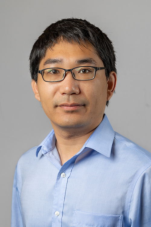 Honggang Yu