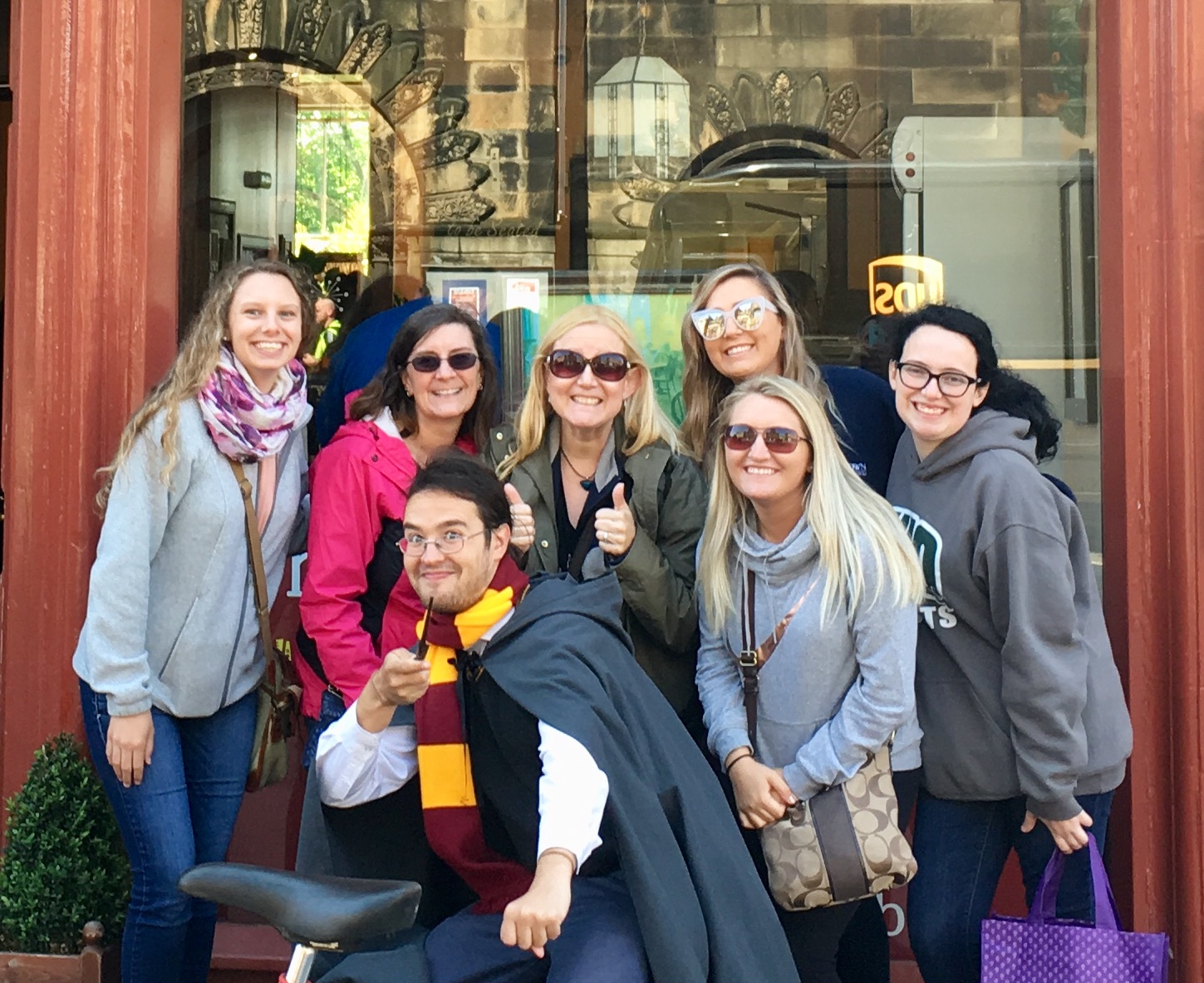 Students outside the elephant house where Jk Rowling wrote Harry Potter