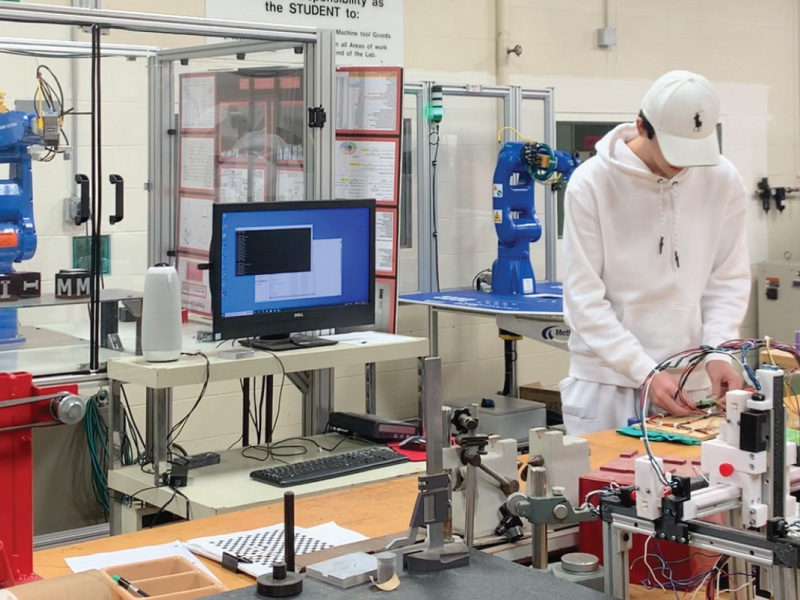 Mukhammadaliy Kakhramonov working in the ENT lab. 