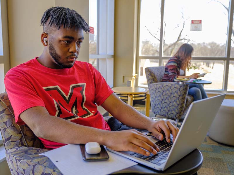 A student working on an award-winning online course