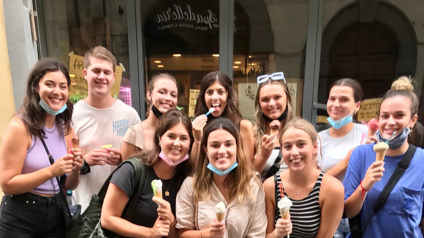 Students enjoying a gelato in Italy, Spring 2021